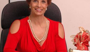 Frieda Holler completo