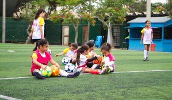 Academia de Fútbol Femenino Premier completo