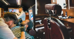 Kusta Barber Truck